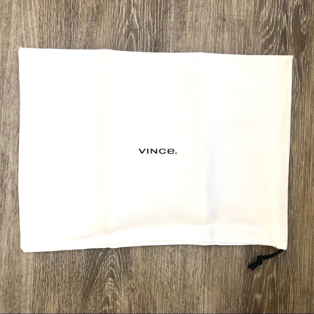 Vince cream dust bag